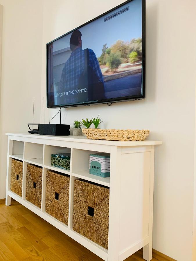 Apartman Marley Apartment กอสเตรนา ภายนอก รูปภาพ