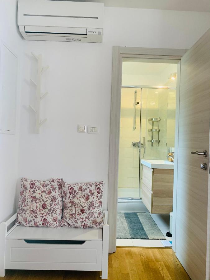 Apartman Marley Apartment กอสเตรนา ภายนอก รูปภาพ