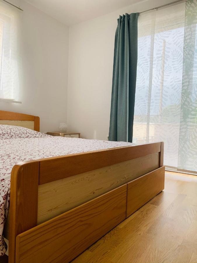Apartman Marley Apartment กอสเตรนา ภายนอก รูปภาพ