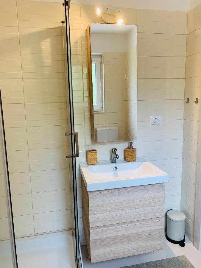 Apartman Marley Apartment กอสเตรนา ภายนอก รูปภาพ